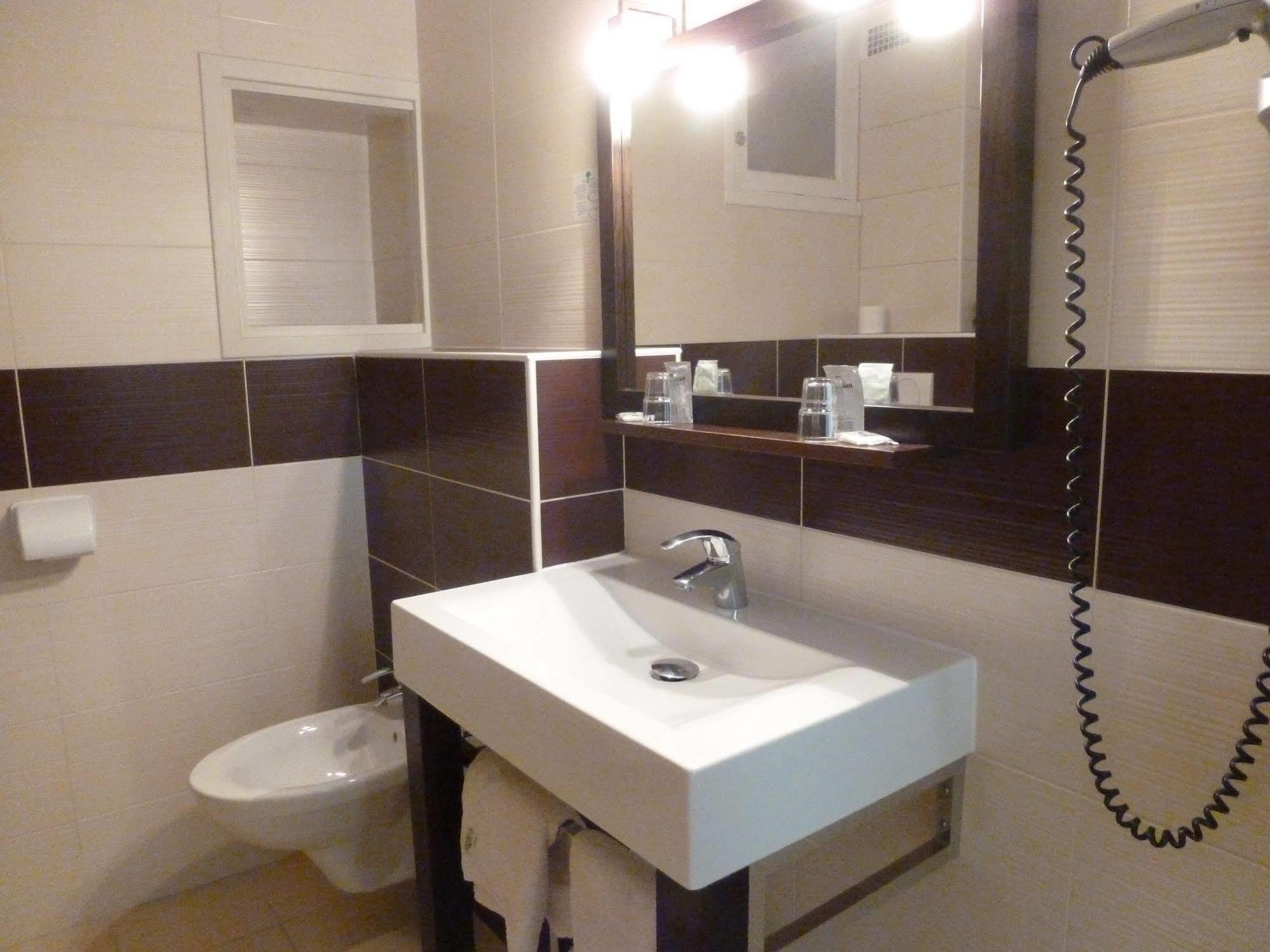 Hotel De Verdun Nice Dış mekan fotoğraf